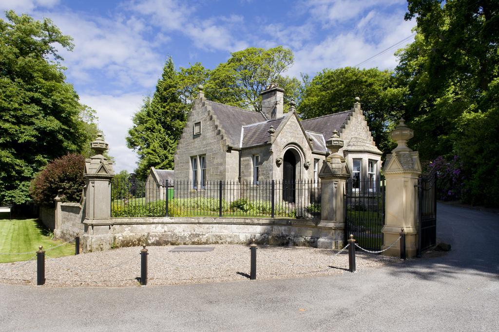 Kinnettles Castle Forfar Bagian luar foto